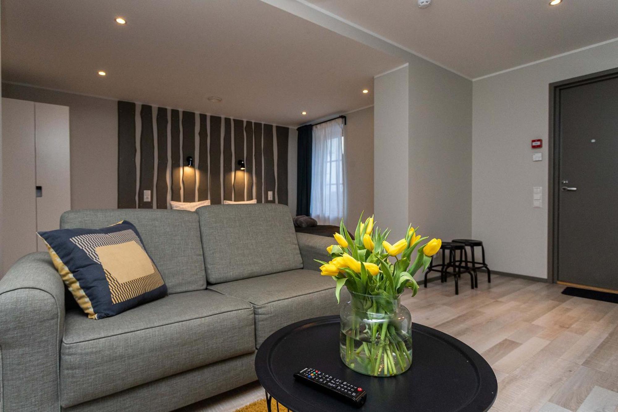 Johan Suites & Spa Κουρεσάαρε Εξωτερικό φωτογραφία