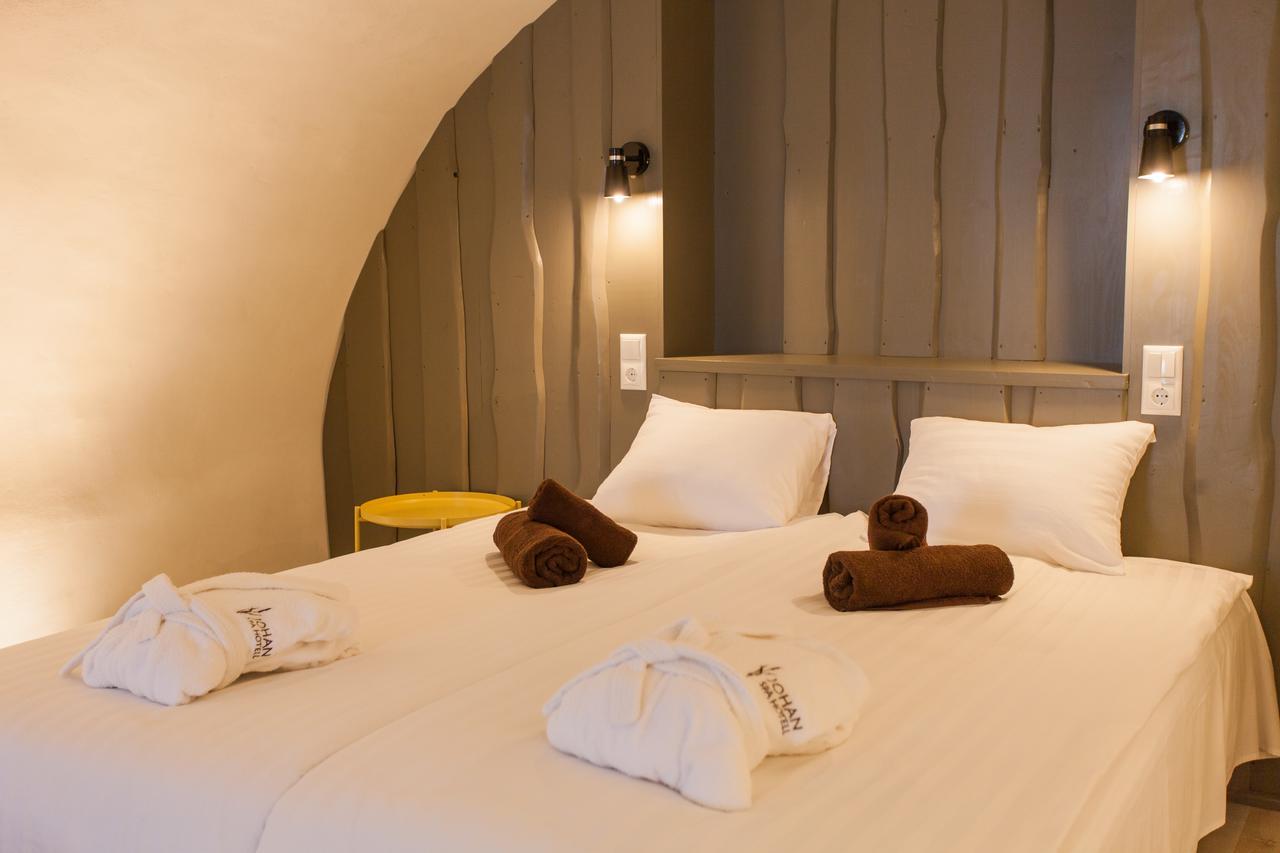 Johan Suites & Spa Κουρεσάαρε Εξωτερικό φωτογραφία